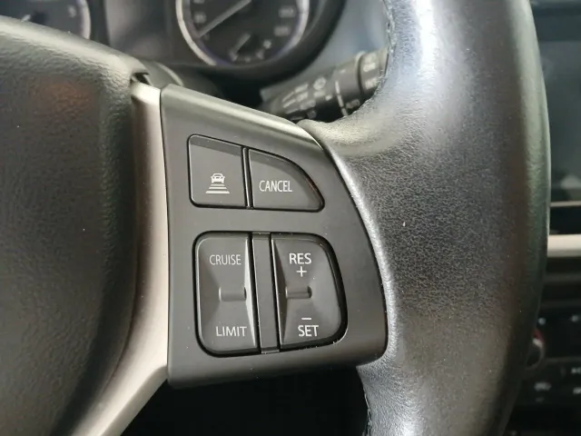 Suzuki SCross