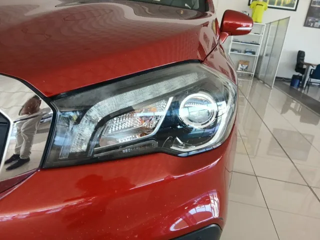 Suzuki SCross