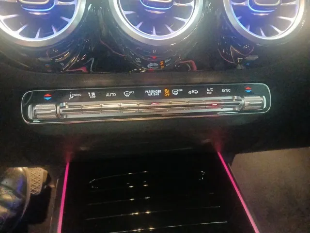 Mercedes GLA