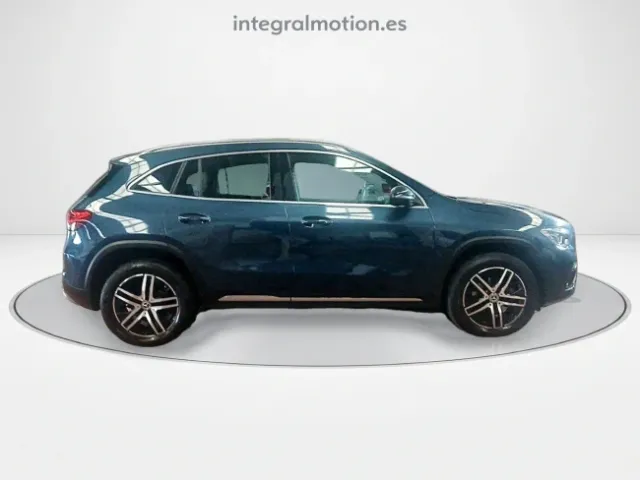 Mercedes GLA
