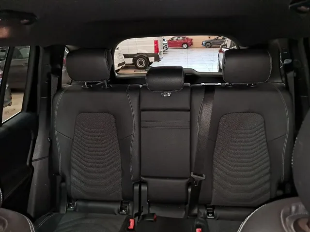 Mercedes GLB