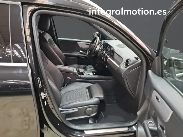 Mercedes GLB