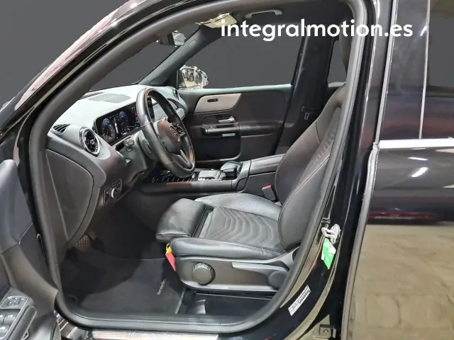 Mercedes GLB
