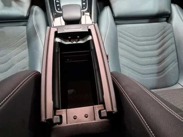 Mercedes GLB