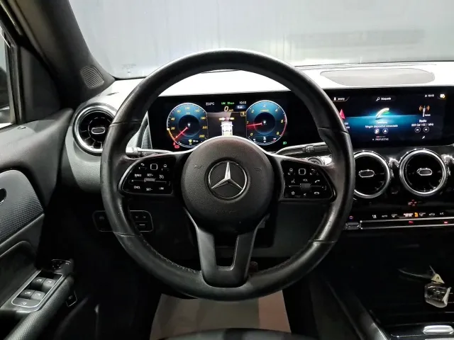 Mercedes GLB