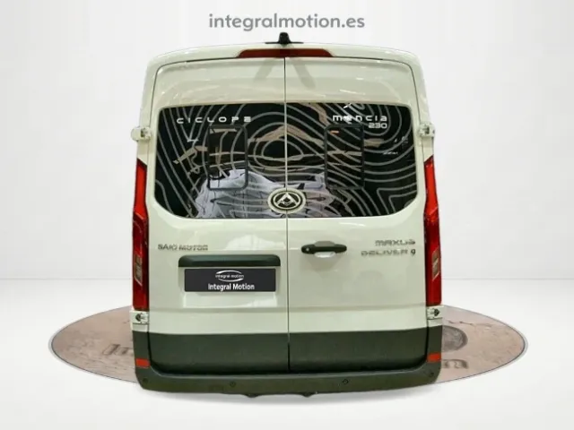 MAXUS Deliver 9