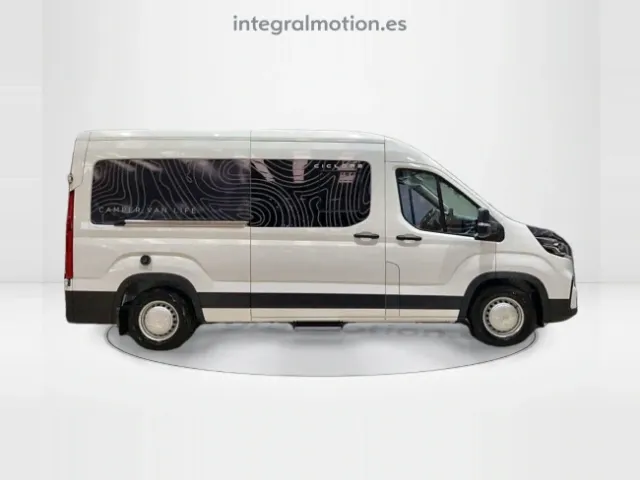 Maxus Deliver 9