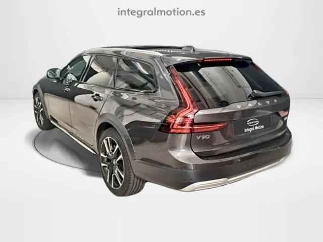 Volvo V90