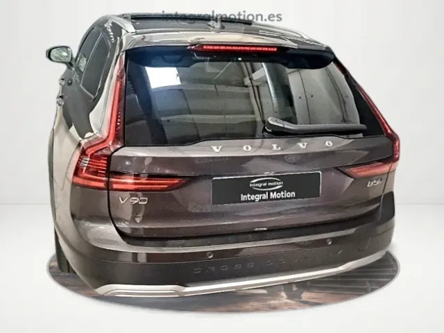Volvo V90