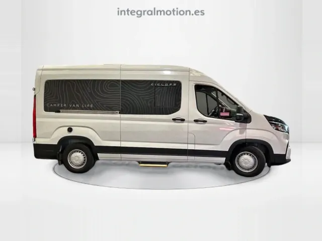 Maxus Deliver 9