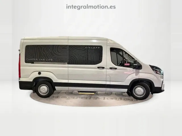 MAXUS Deliver 9