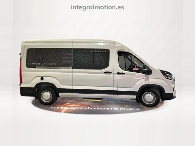 MAXUS Deliver 9