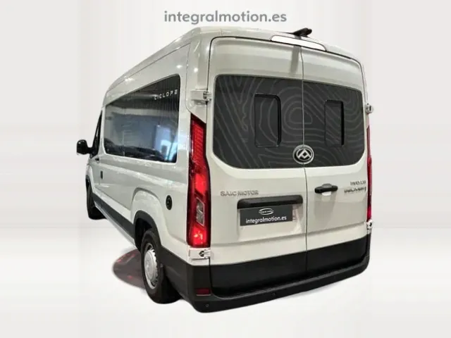 MAXUS Deliver 9