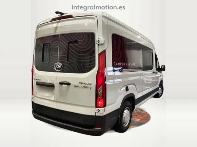 MAXUS Deliver 9