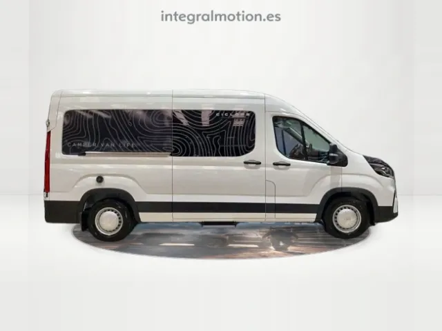 MAXUS Deliver 9
