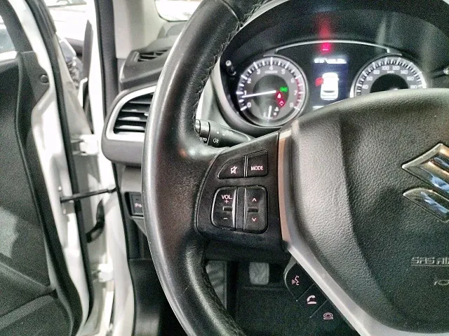 Suzuki SCross