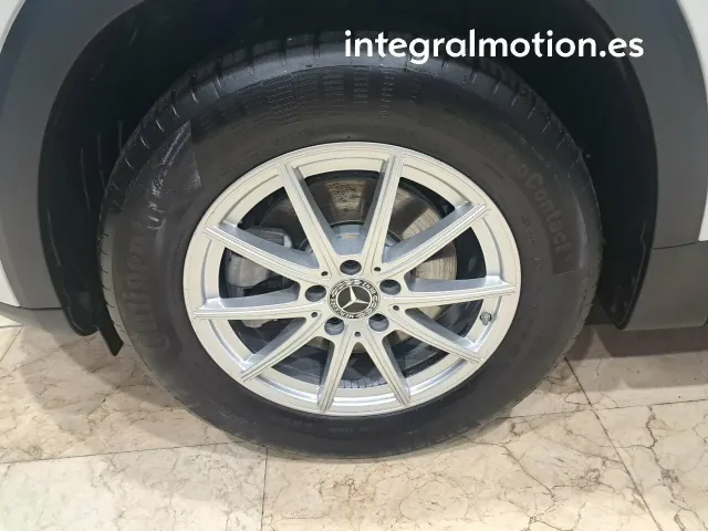 Mercedes GLB