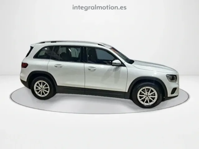 Mercedes GLB