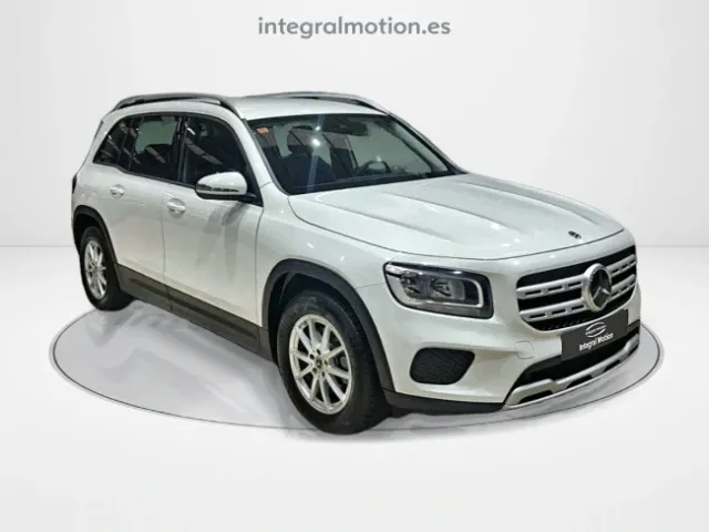 Mercedes GLB