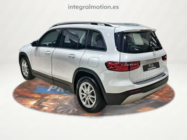 Mercedes GLB