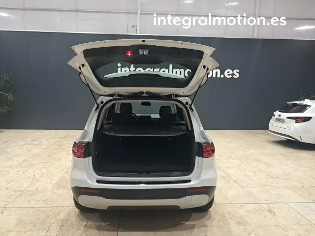 Mercedes GLB