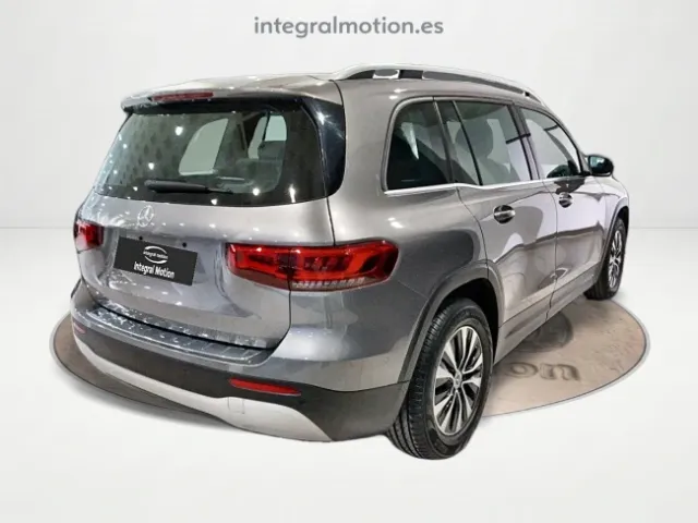 Mercedes GLB