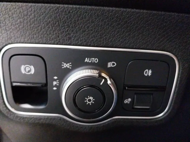 Mercedes GLB