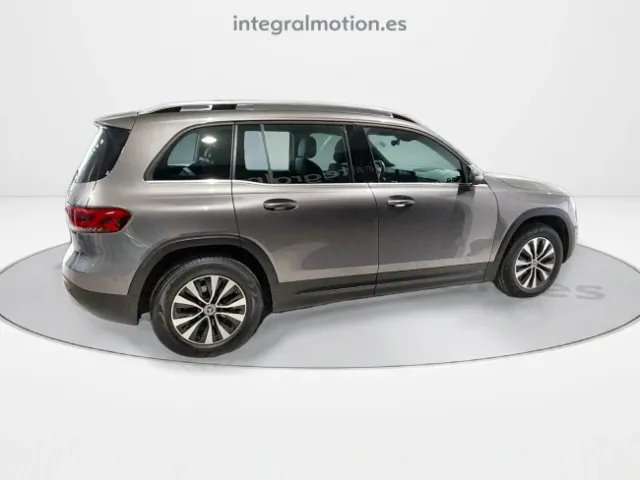 Mercedes GLB