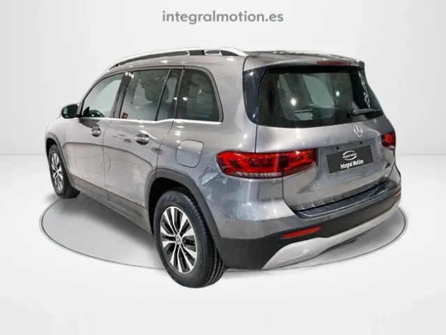 Mercedes GLB