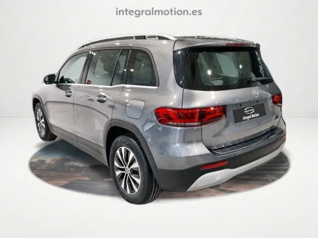 Mercedes GLB