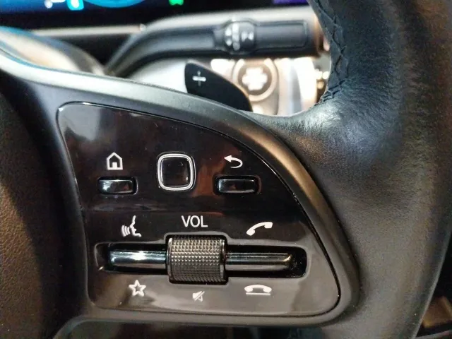 Mercedes GLB