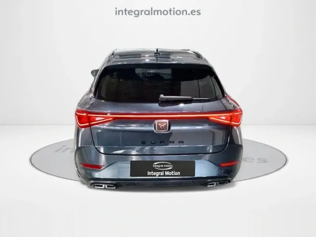 Cupra León