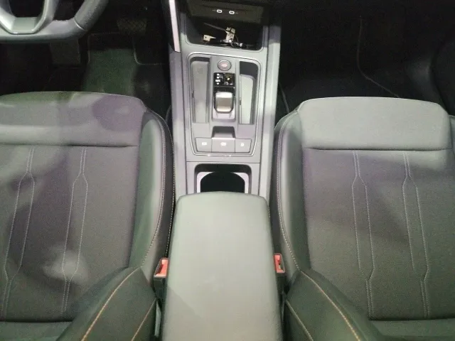 Cupra León