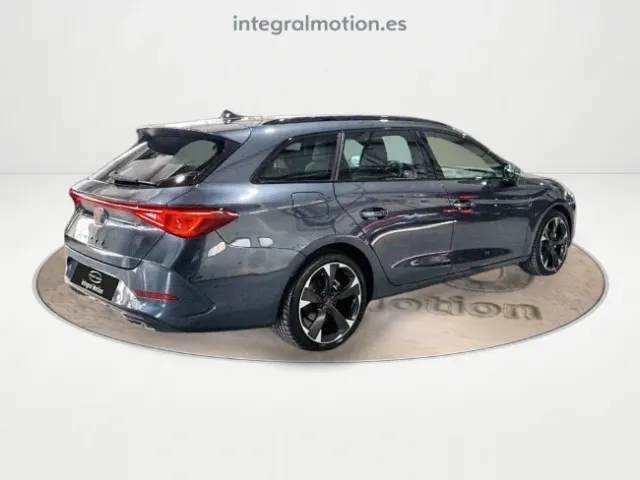 Cupra León