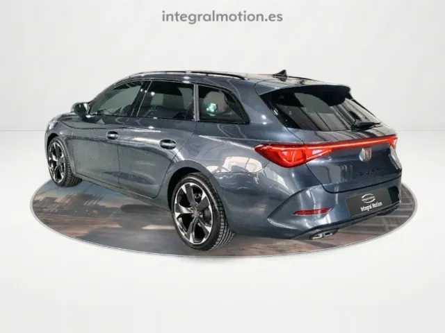 Cupra León