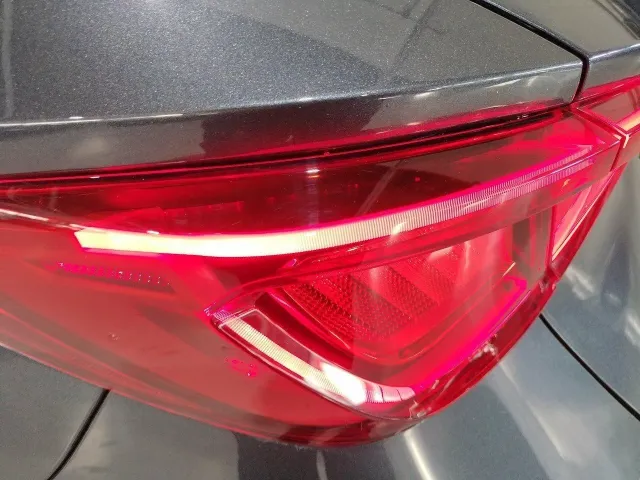 Cupra León