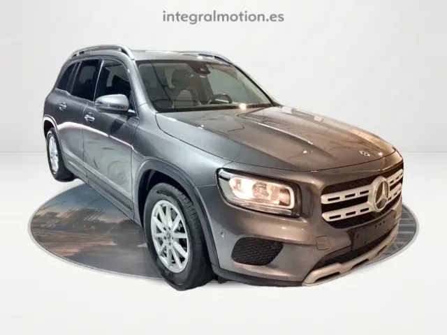 Mercedes GLB