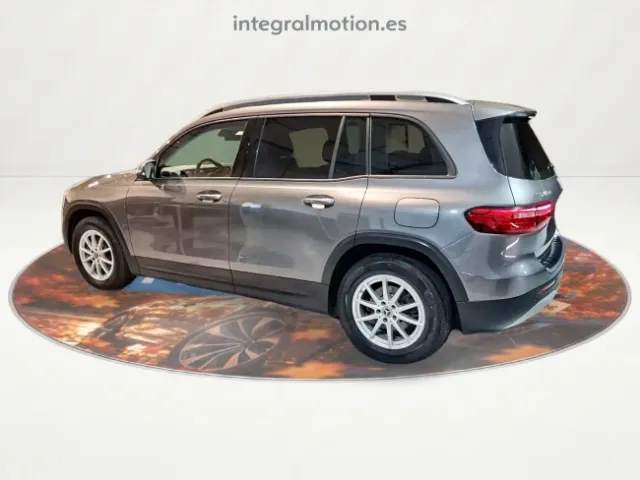 Mercedes GLB
