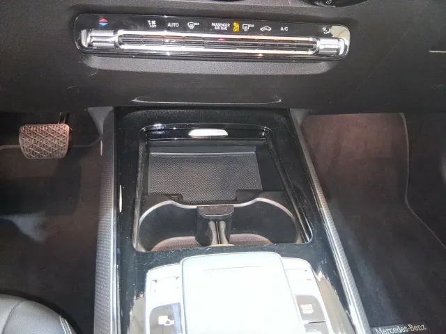 Mercedes GLB