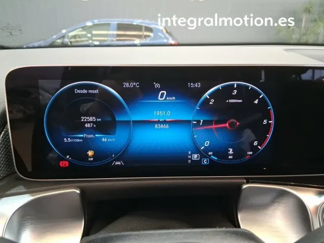 Mercedes GLB