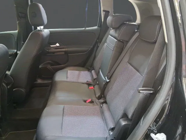 Mercedes GLB