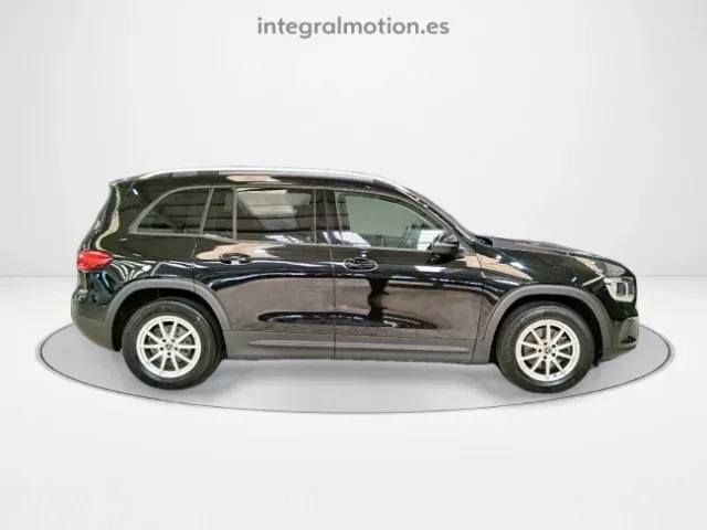 Mercedes GLB
