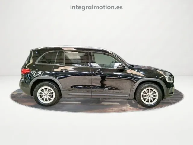 Mercedes GLB