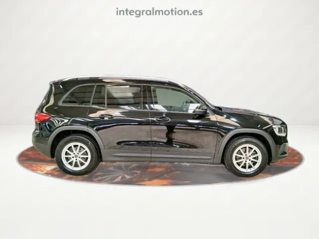 Mercedes GLB