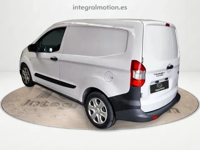 Ford Transit Courier