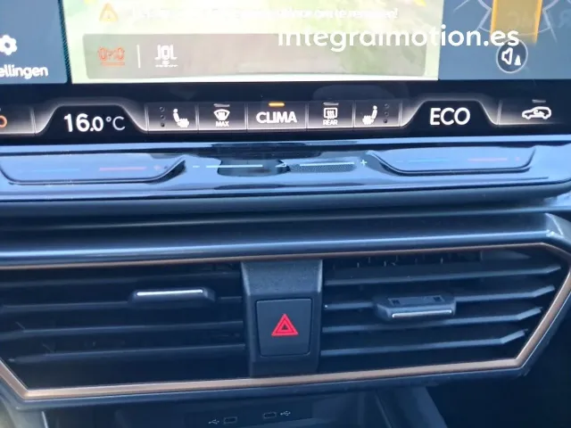 Cupra León