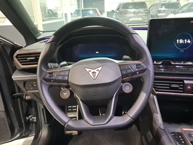 Cupra León