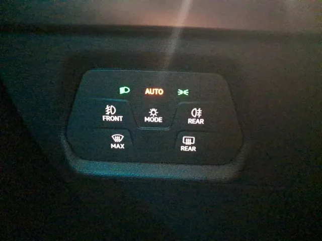 Cupra León