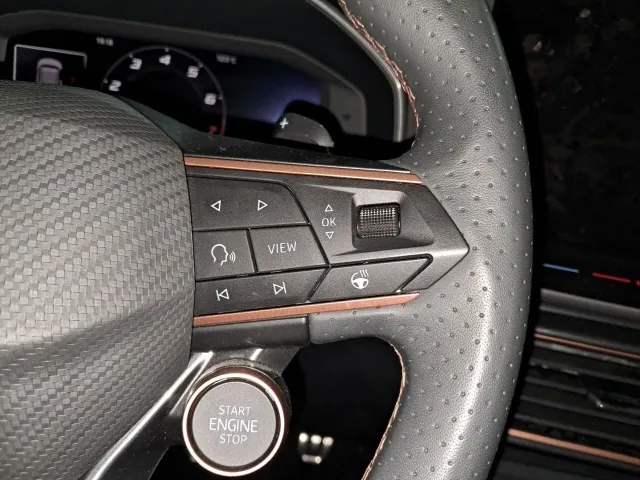 Cupra León
