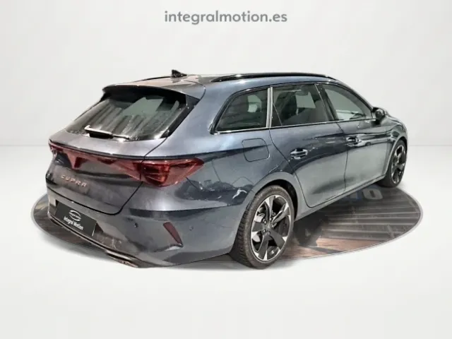 Cupra León